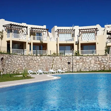 Вилла Evoteli Group Turquoise 3+1 Ozel Havuzlu Богазычи