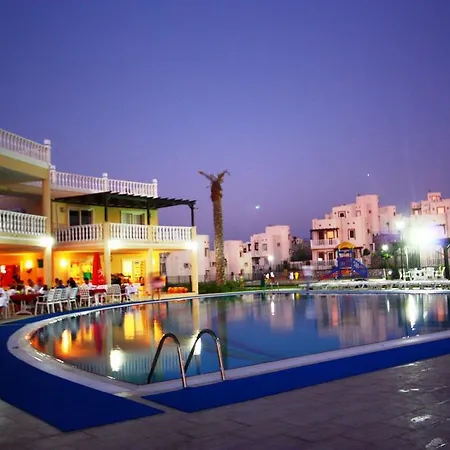Evoteli Group Turquoise 3+1 Ozel Havuzlu Вилла *