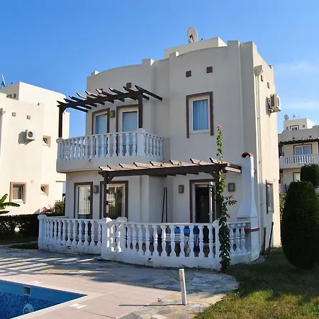 Evoteli Group Turquoise 3+1 Ozel Havuzlu Богазычи