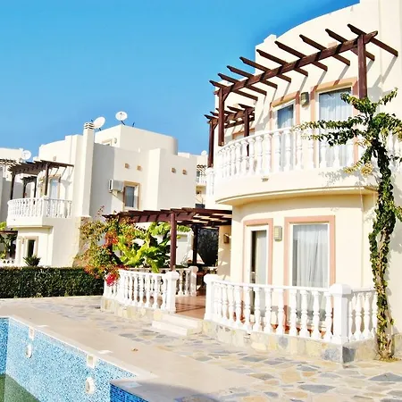 Evoteli Group Turquoise 3+1 Ozel Havuzlu Вилла