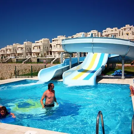 Evoteli Group Turquoise 3+1 Ozel Havuzlu Вилла